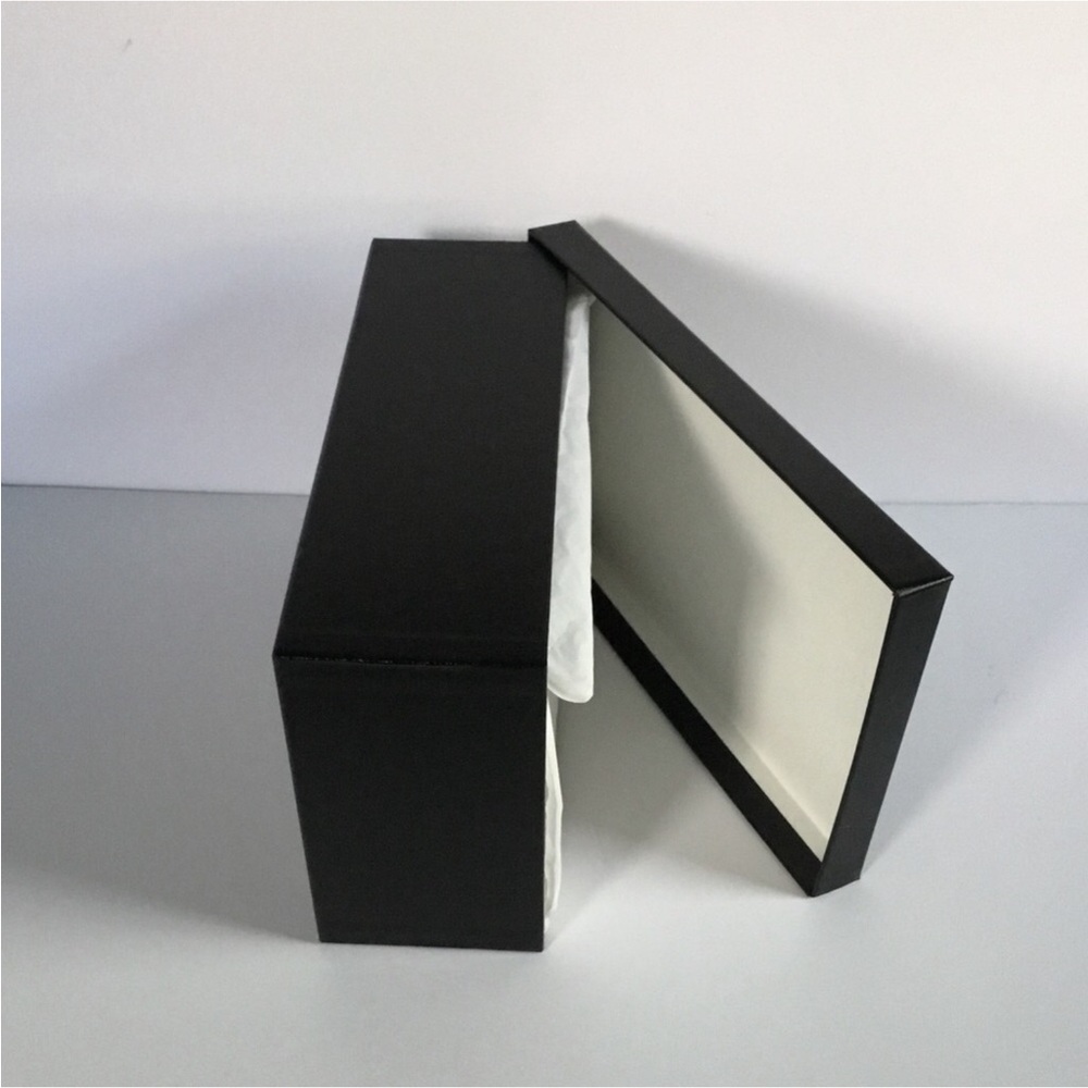 CHANEL BOX W/2 DUST BAGS SOME TISSUE NO LOGO BOOK-FINAL PRICE - Picture 6 of 14